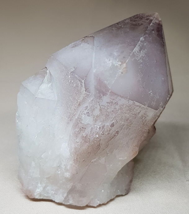 셀레스티얼 쿼츠 (천상 석영)