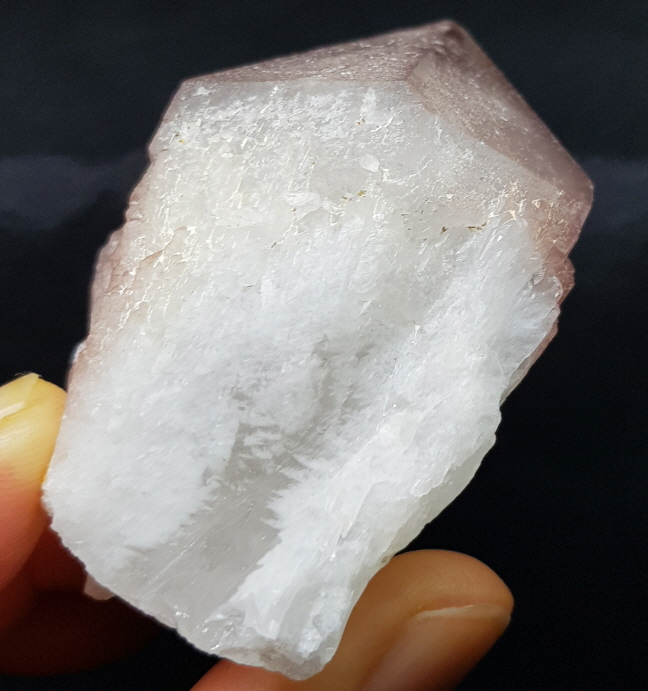 셀레스티얼 쿼츠 ( 천상 석영)