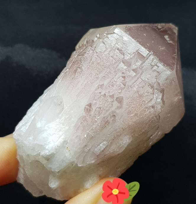 셀레스티얼 쿼츠 ( 천상 석영)