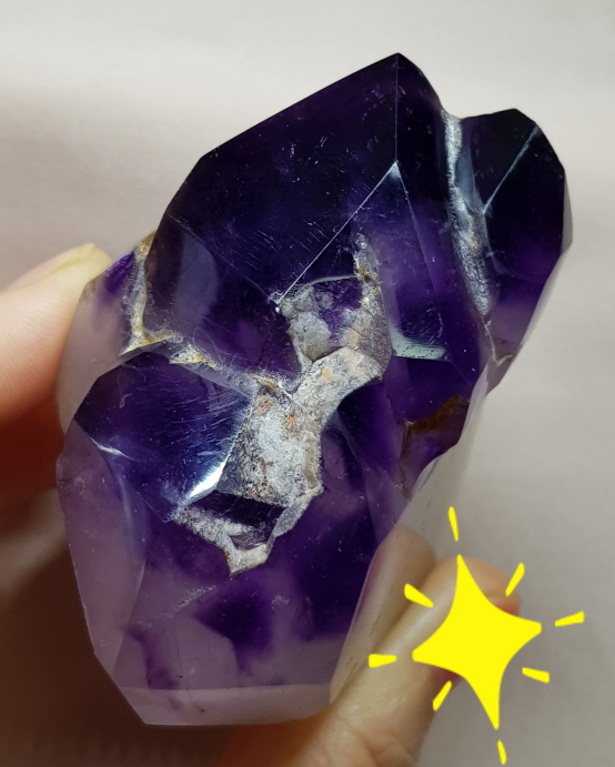 자수정 유사 엘레스티얼