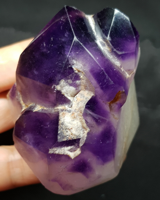 자수정 유사 엘레스티얼