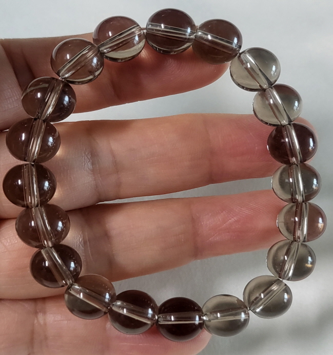 투명도 좋은 연수정10mm 팔찌