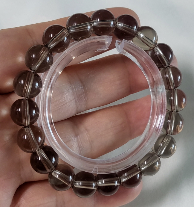 투명도 좋은 연수정10mm 팔찌