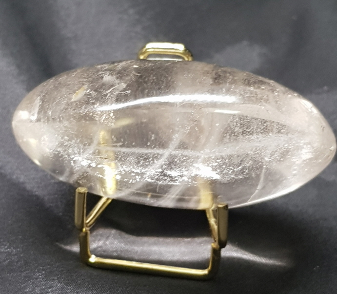 깨끗한 백수정 자갈형