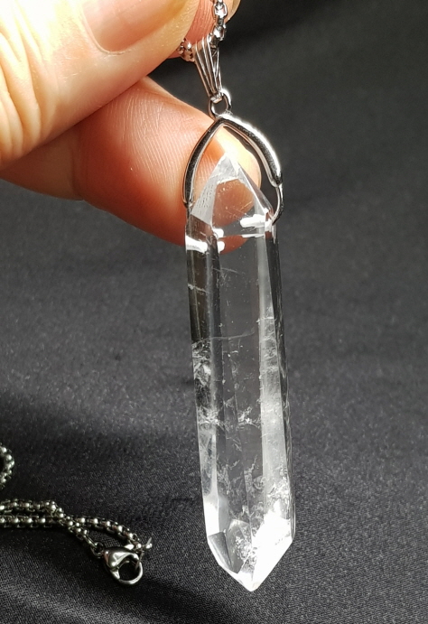 백수정 더블포인트펜던트