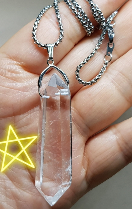 백수정 더블포인트펜던트