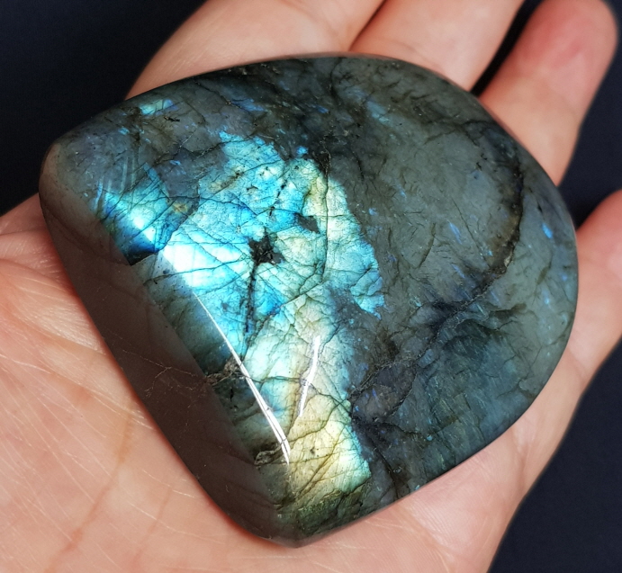 라브라도라이트입석형