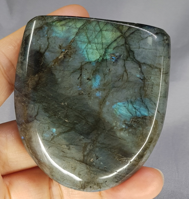 라브라도라이트입석형