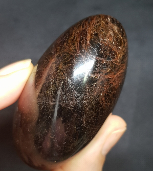 트라바이트(갈색 투르말린)