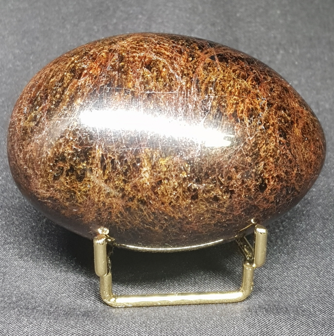 트라바이트(갈색 투르말린)