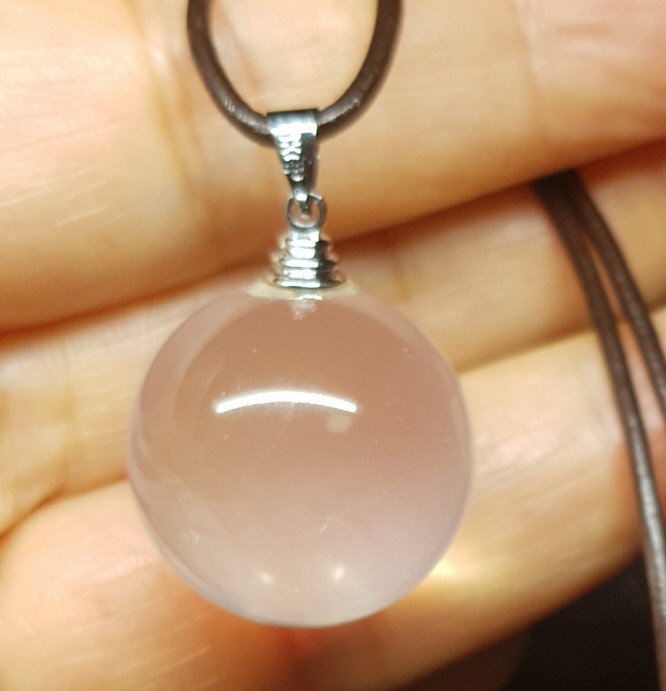 밀크수정 펜던트