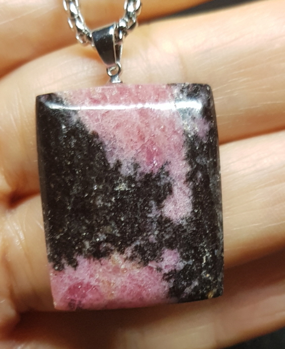 로도나이트펜던트