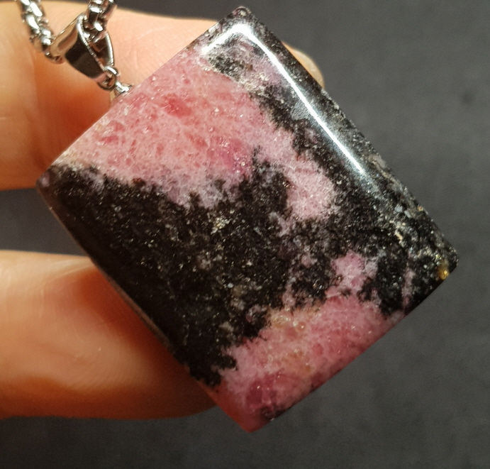 로도나이트펜던트