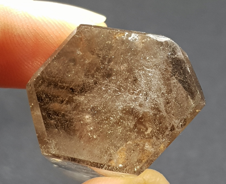 스모키 시트린 육각주