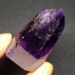 작은 자수정 육각주