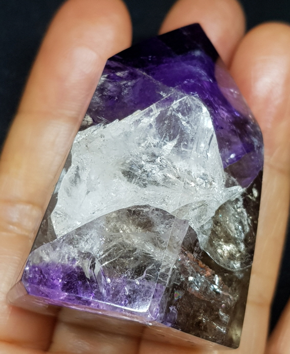 균열 스모키 아메시스트 육각주