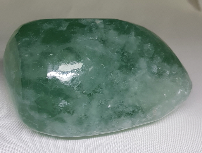 그린 플로라이트 원석