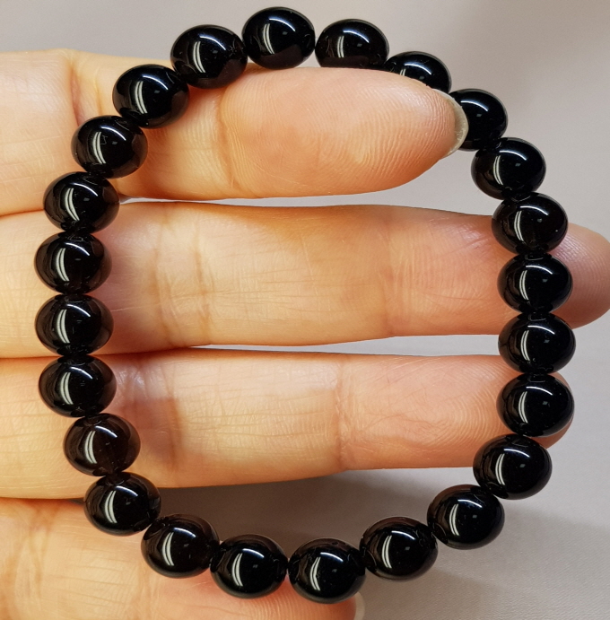블랙 투어머린 8mm  라운드형팔찌