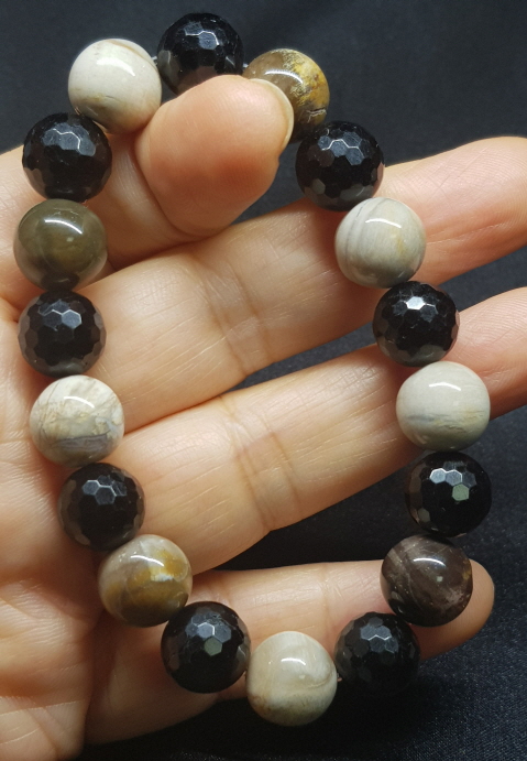 투어머린 나무화석팔찌