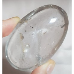 살짝 황수정 기운이 들어있는 백수정