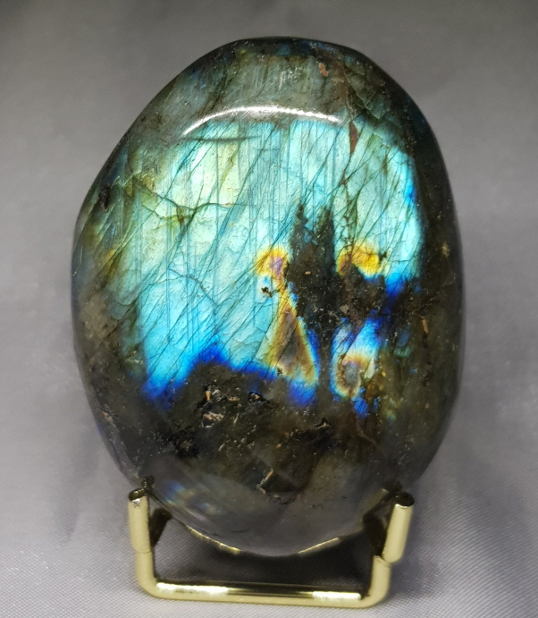 라브라도라이트 원석