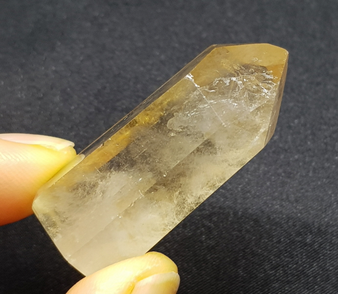 황수정 작은육각주