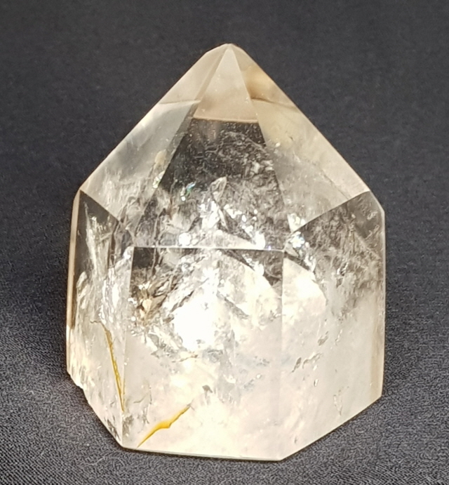 색감 연한무지개 황수정